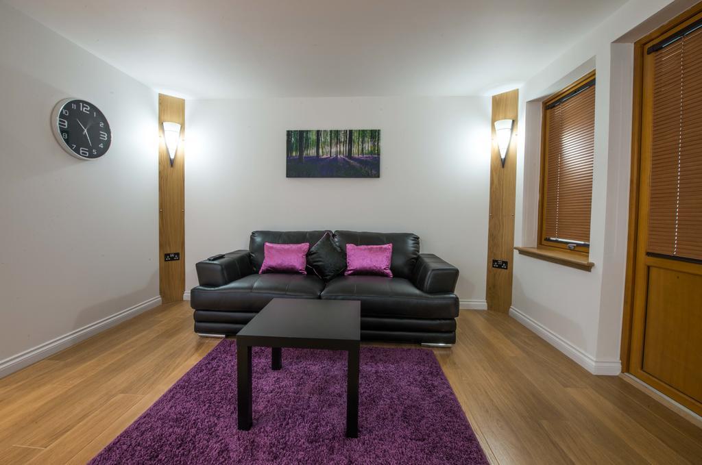 Zinn Apartments - City Centre Абердин Экстерьер фото